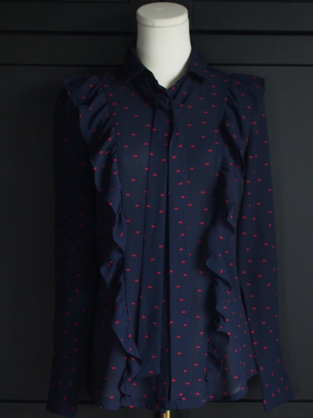 RW&CO. | Like NEW Women's Georgette Ruffle Shirt